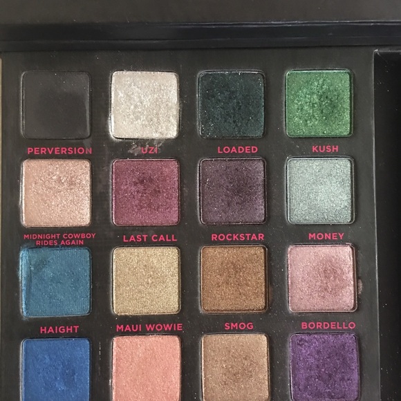 Urban Decay Other - Urban Decay Book of Shadows III NYC Palette